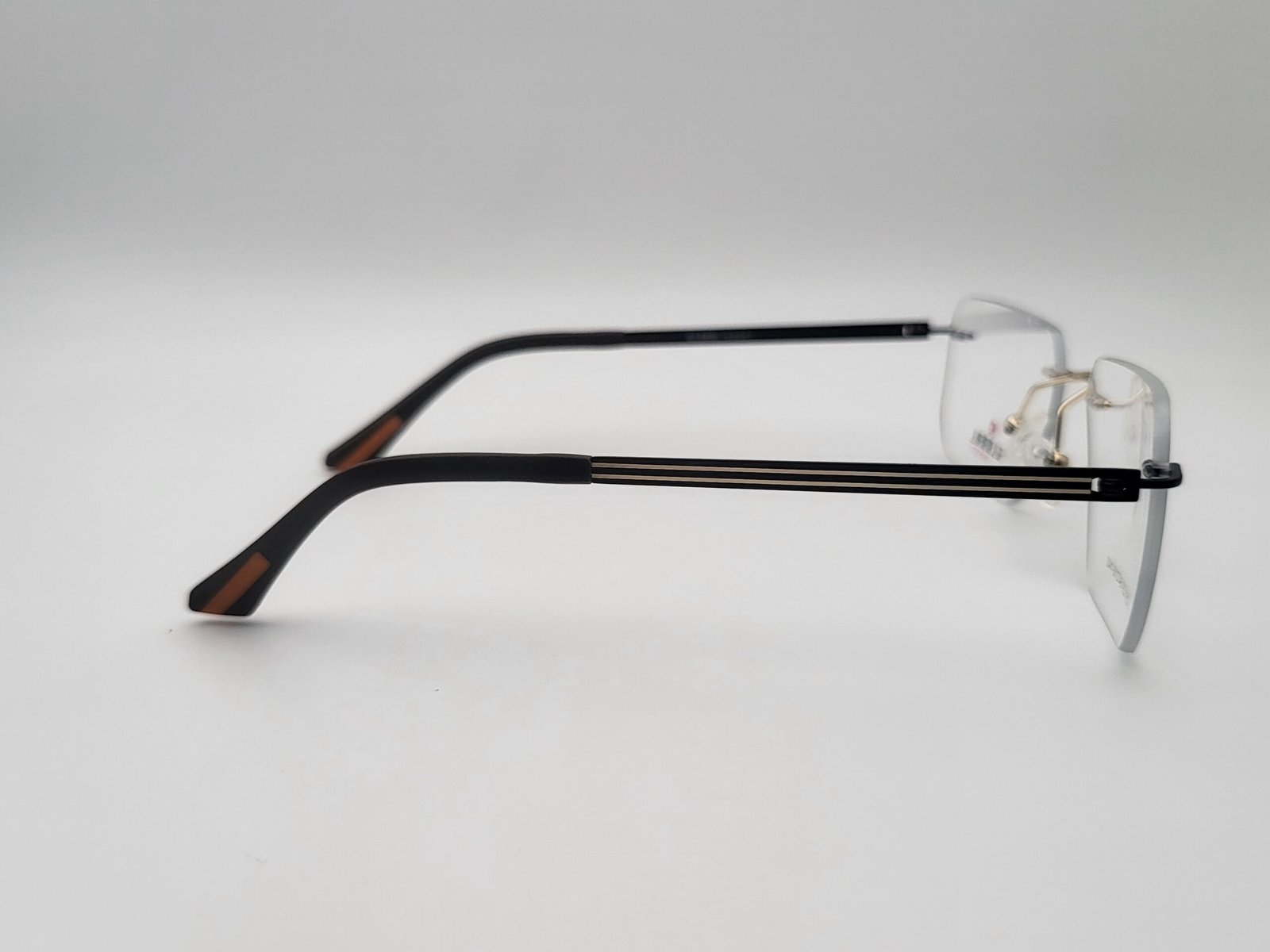 Rimless